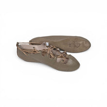 Load image into Gallery viewer, 1550 Highland Ghilles Il in leather suede sole (2.5 - 9.5)
