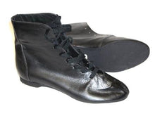 Load image into Gallery viewer, 1140 Jazz Boot in leather w/rubber sole
