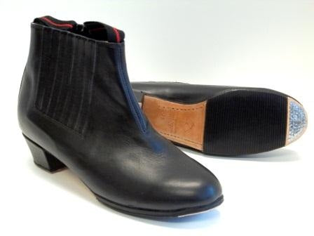 2000 Botin (Ankle Boot) in leather w/nails Sizes 10/10.5 - 2